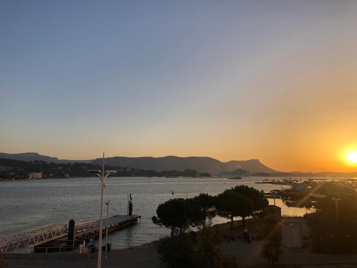 Studio Bord De Mer Et Vue Sur Mer Wifi Offert La Seyne-sur-Mer Exterior photo